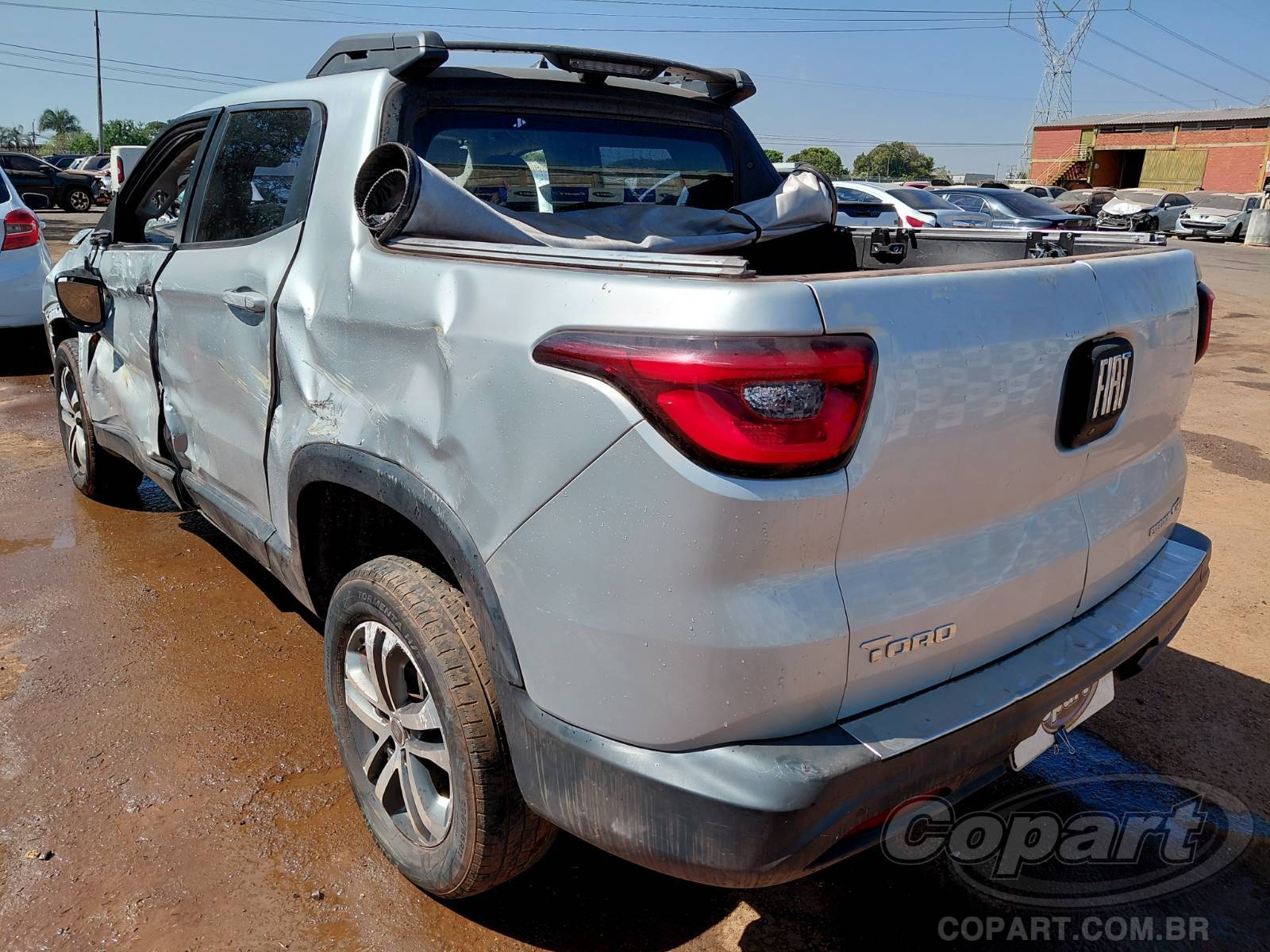 Foto 3: 2017 FIAT TORO