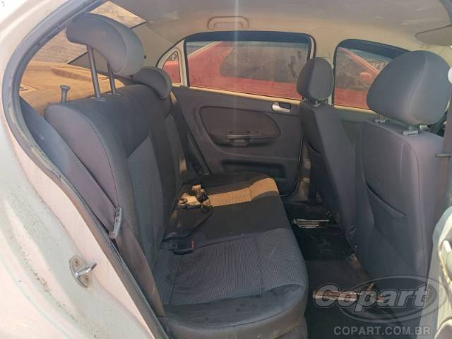 2014 VOLKSWAGEN VOYAGE 