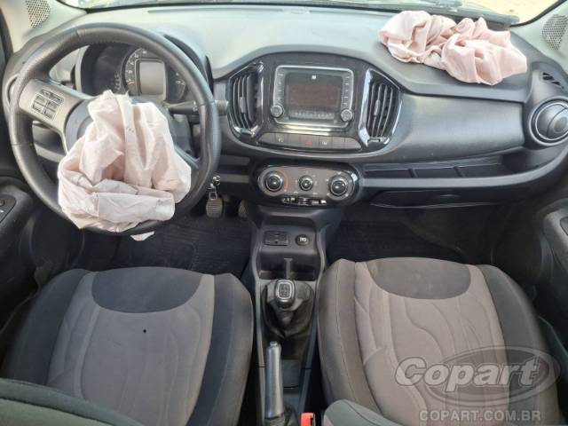 2015 FIAT UNO 