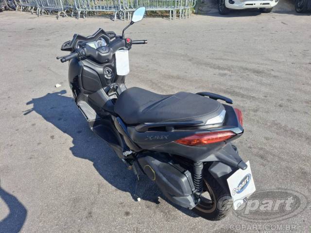 2024 YAMAHA XMAX 