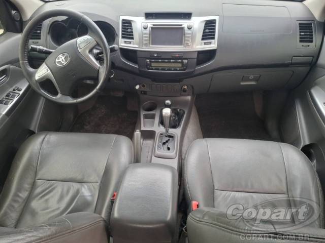 2014 TOYOTA HILUX CD 