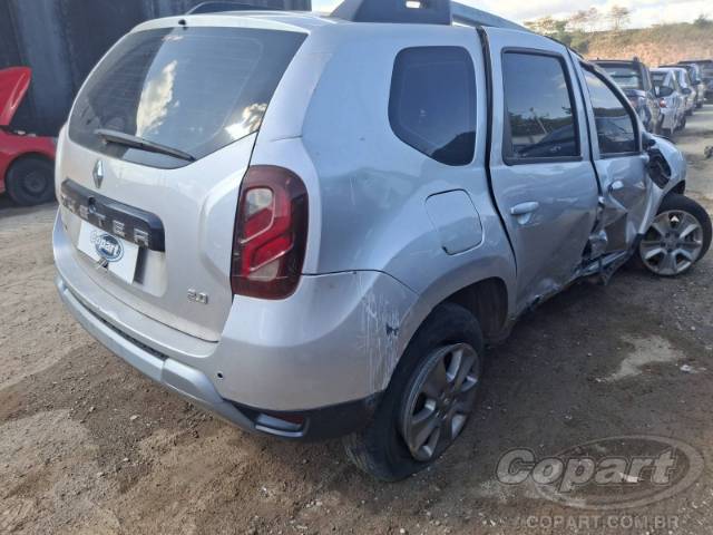 2019 RENAULT DUSTER 