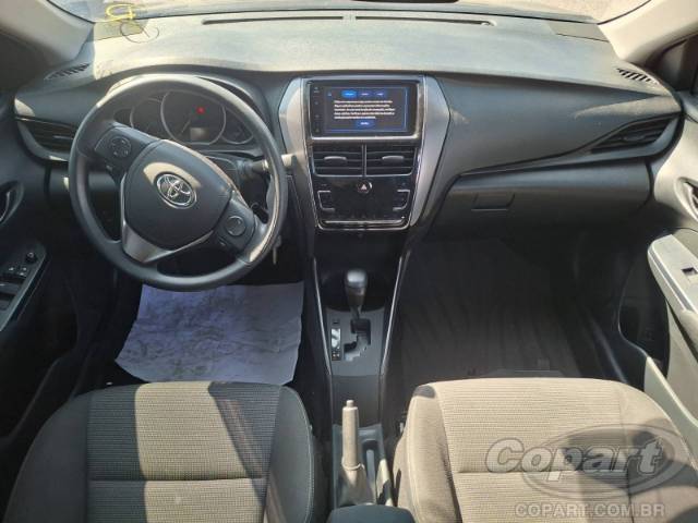 2024 TOYOTA YARIS SEDA 