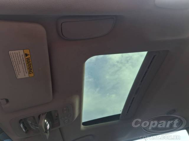 2011 KIA GRAND CARNIVAL 