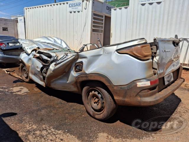 2025 FIAT STRADA 