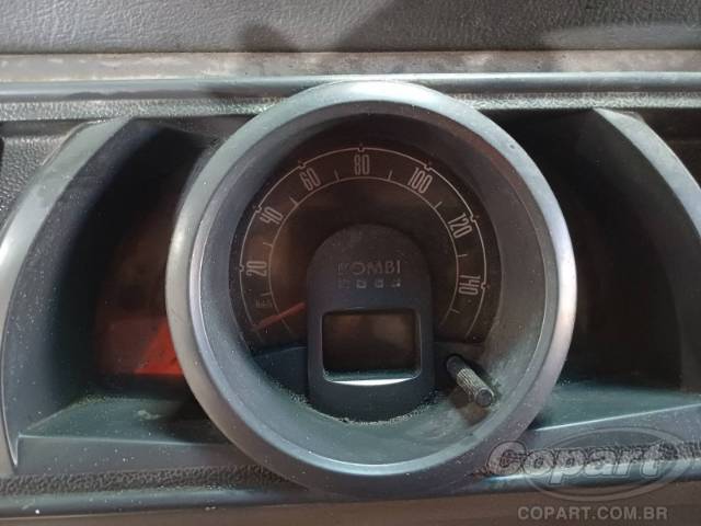 2011 VOLKSWAGEN KOMBI 