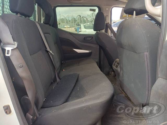 2022 NISSAN FRONTIER CD 