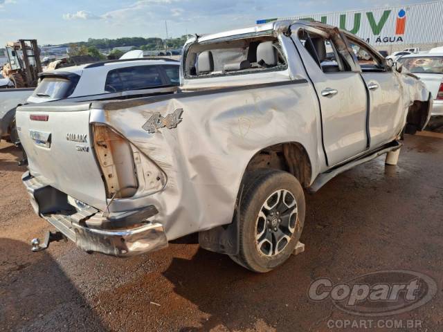 2025 TOYOTA HILUX CD 