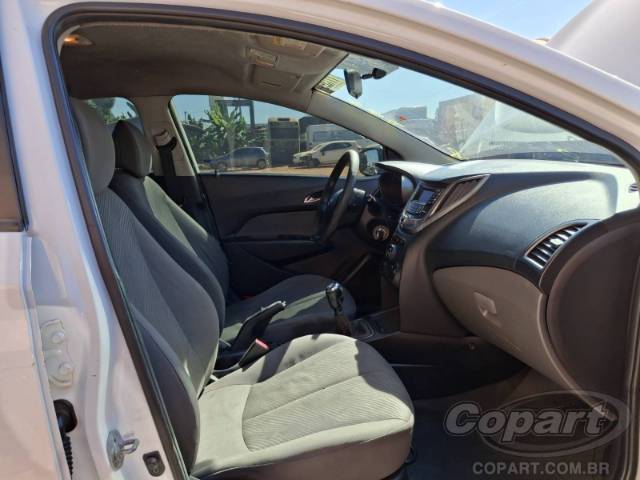 2014 HYUNDAI HB20S 
