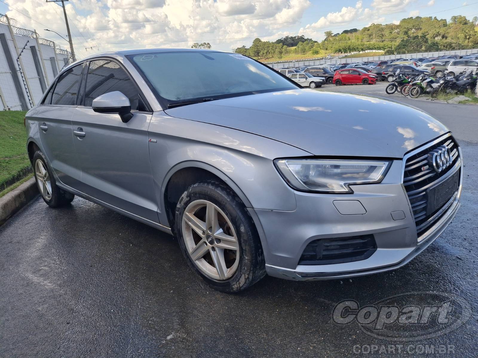 Veículo Audi A3 Audi A3 Sedan Ambiente 1.4 16V TFSI Turbo 2017 2017 em leilão
