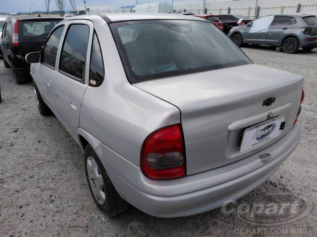 2003 CHEVROLET CORSA SEDAN 