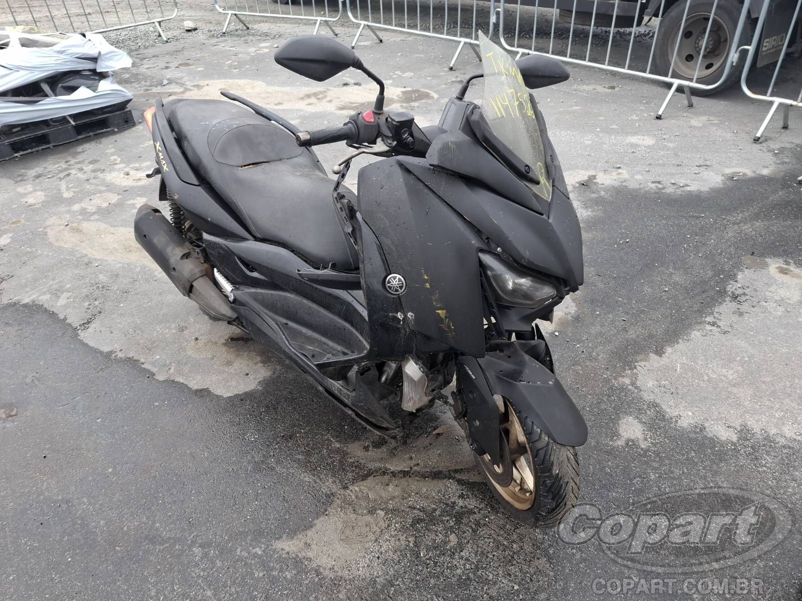 2021 YAMAHA XMAX — foto 1 de 10