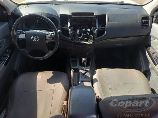 2015 TOYOTA HILUX CD 