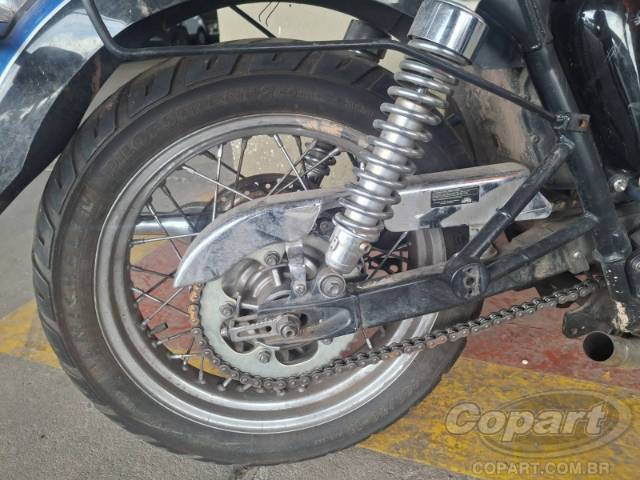 2015 TRIUMPH BONNEVILLE 