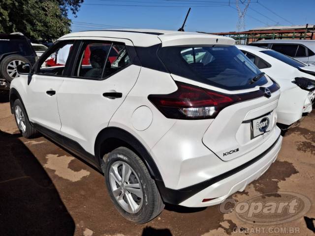 2024 NISSAN KICKS 
