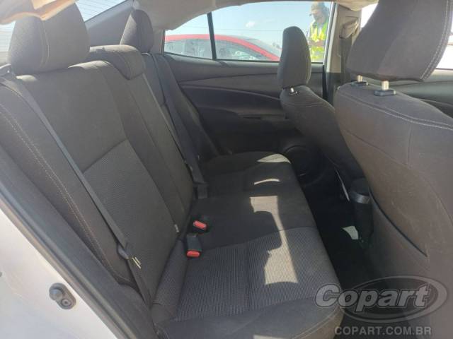 2025 TOYOTA YARIS SEDA 