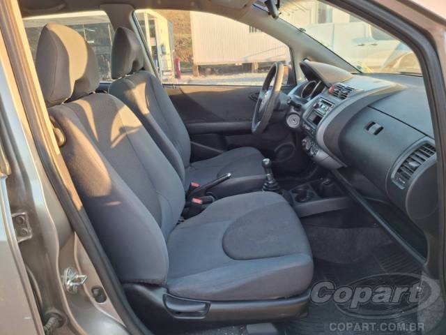 2005 HONDA FIT 