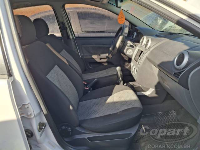 2011 FORD FIESTA 