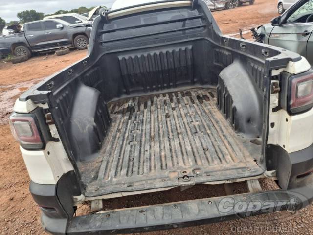 2021 FIAT STRADA 