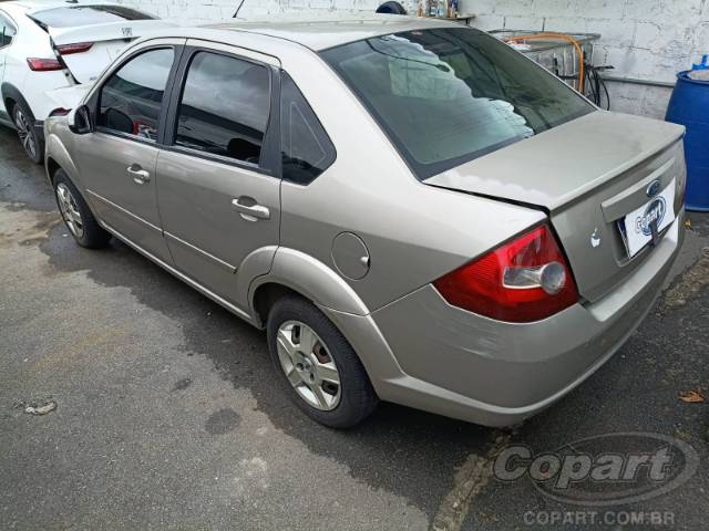 2009 FORD FIESTA SEDAN 