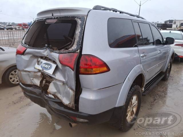 2013 MITSUBISHI PAJERO DAKAR 