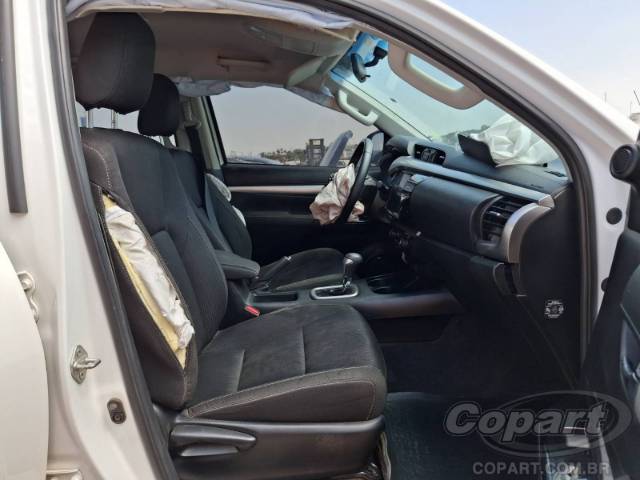 2025 TOYOTA HILUX CD 