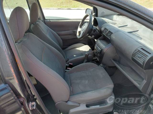 2010 VOLKSWAGEN FOX 