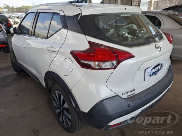 2019 NISSAN KICKS 