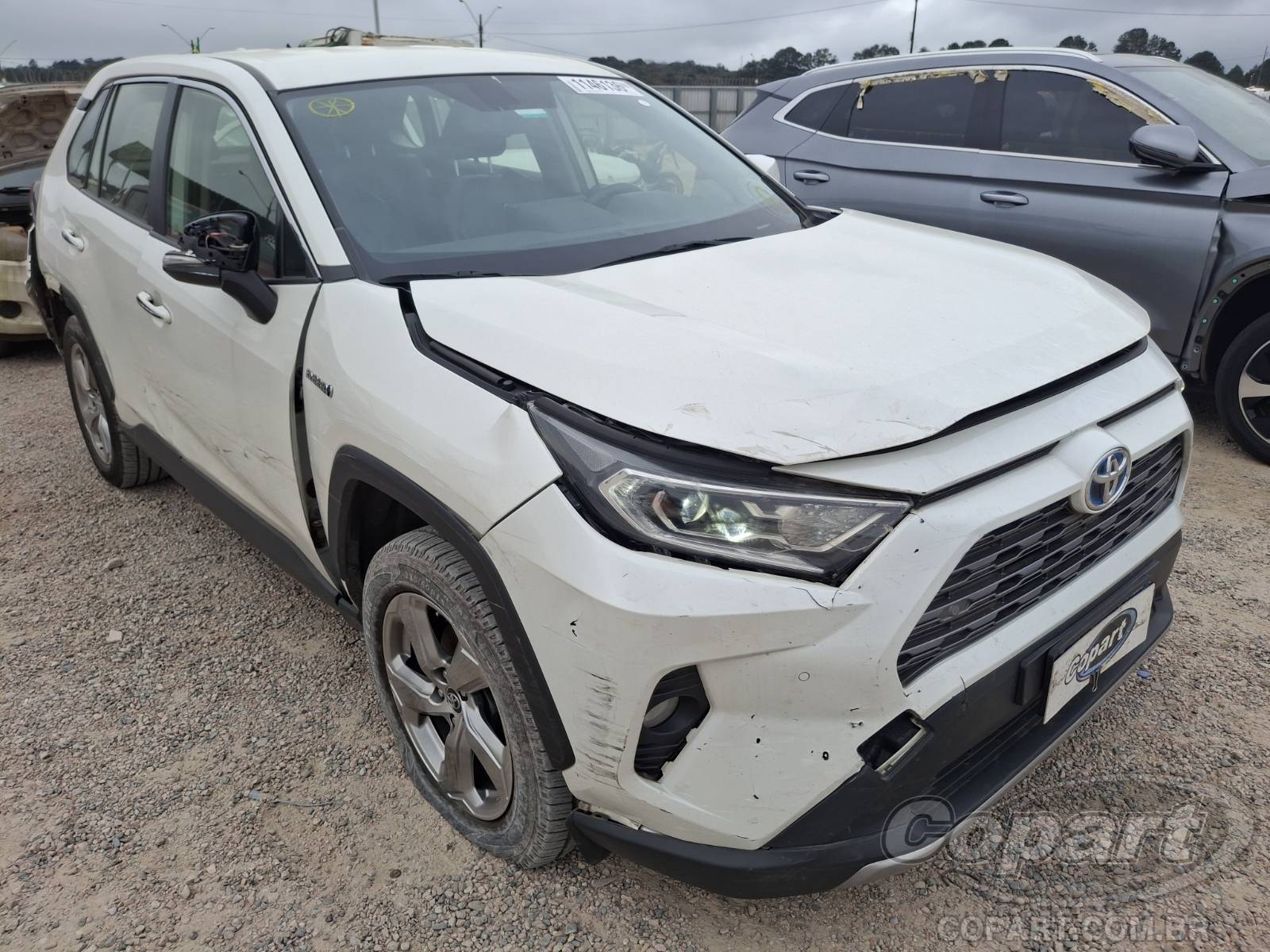 Veículo Toyota RAV4 Toyota RAV4 S Hybrid AWD 2019 Colisão 2019 em leilão