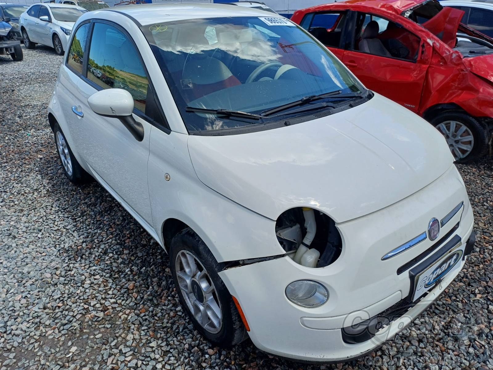 Veículo Fiat 500 FIAT 500 Cult Dualogic 1.4 Evo 2013 Colisão Frontal 2013 em leilão
