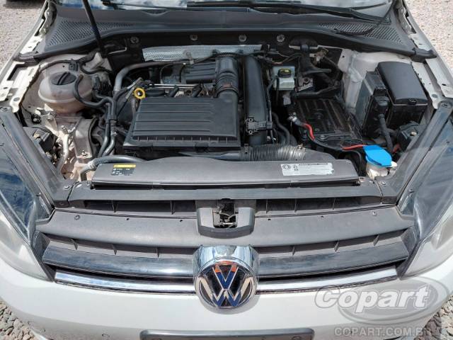 2014 VOLKSWAGEN GOLF 