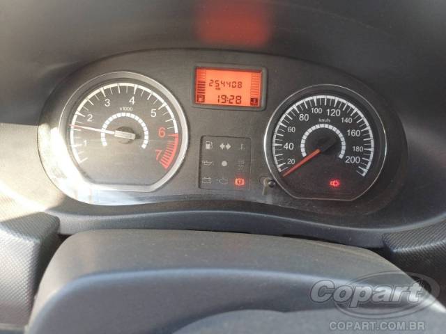 2011 RENAULT LOGAN 