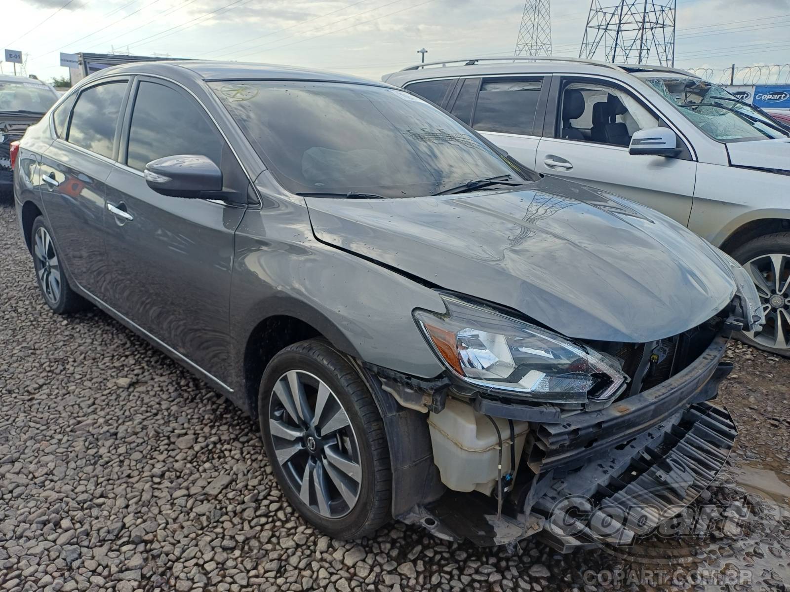 Veículo Nissan Sentra Nissan Sentra SV CVT 2.0 16V FlexStart 2019 2019 em leilão