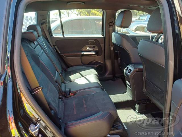2025 MERCEDES BENZ GLB 