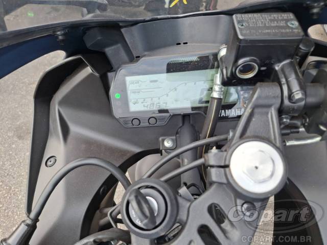 2025 YAMAHA YZF R15 