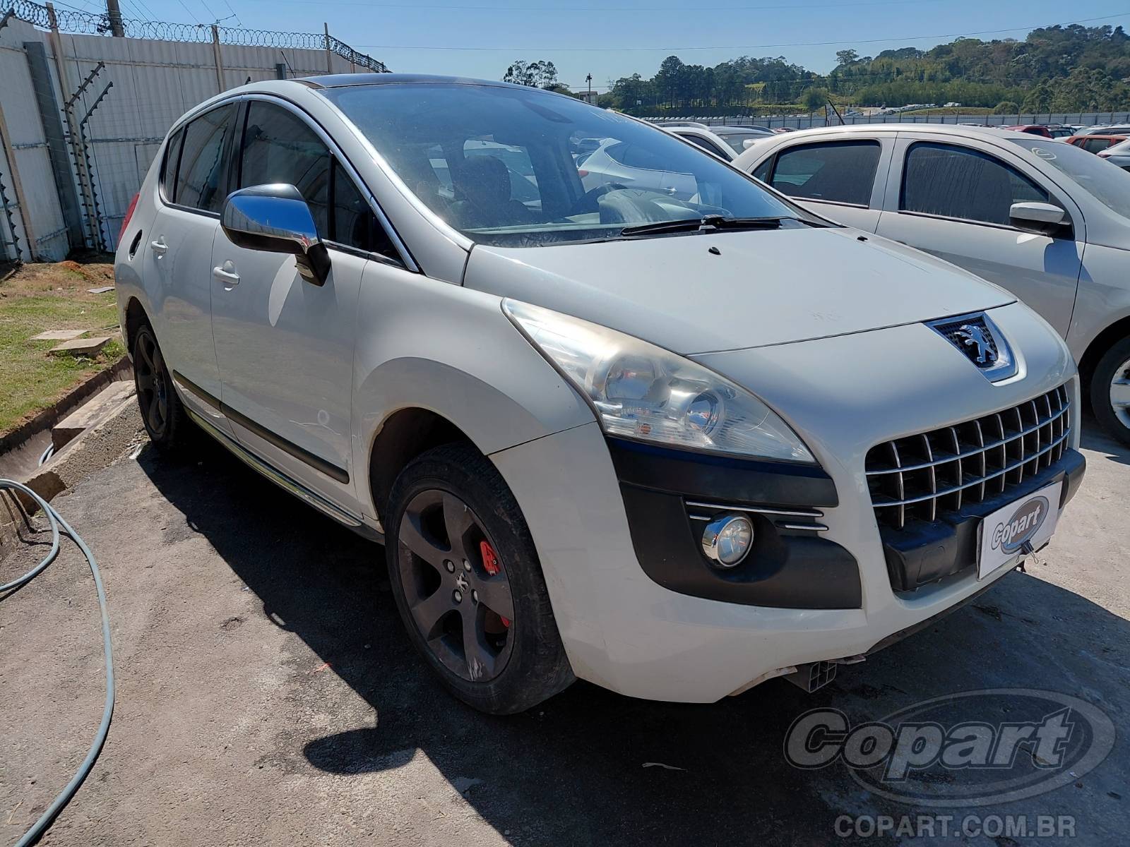 Veículo Peugeot 3008 Peugeot 3008 Griffe 1.6 Turbo 2013 Colisão 2013 em leilão