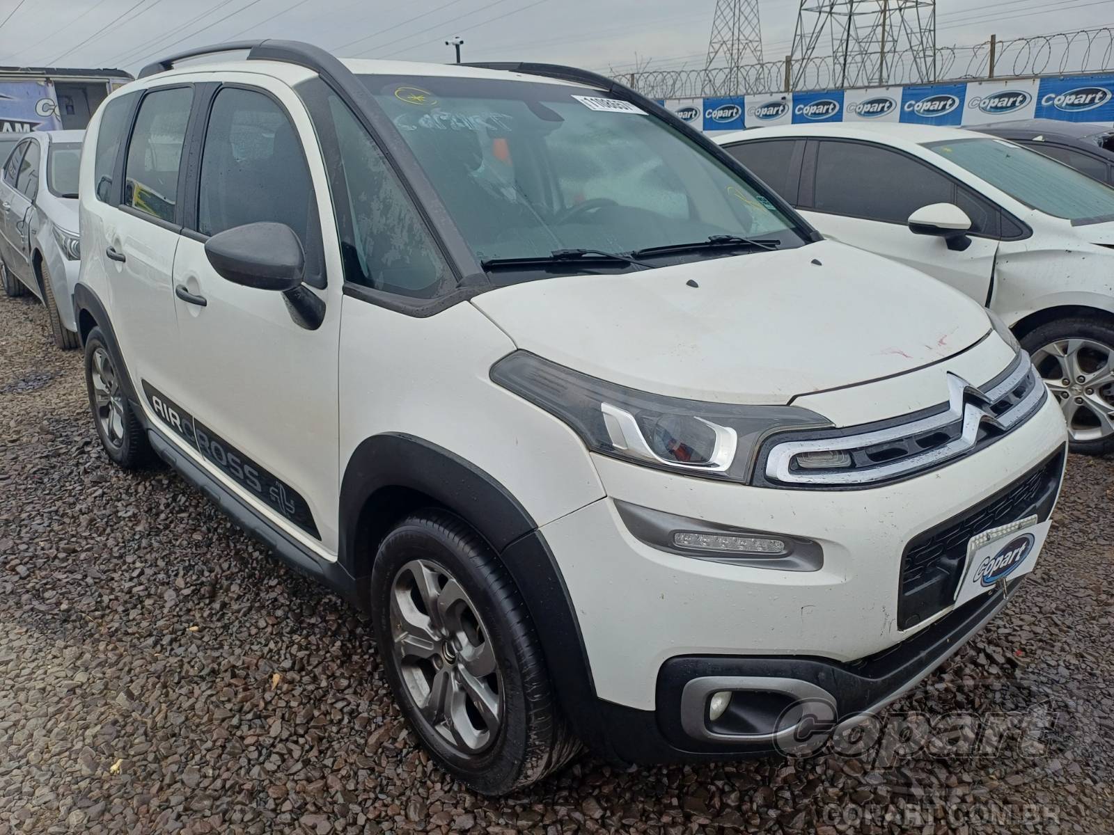 Veículo Peugeot AIRCROSS Citroën Aircross 1.6 16V VVT 2017 2017 em leilão