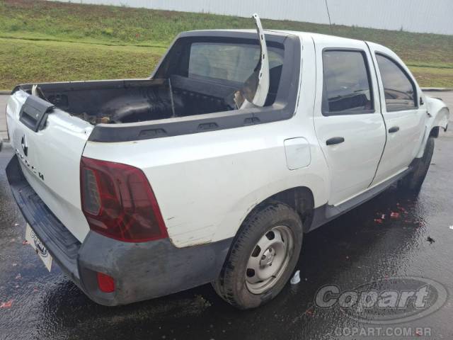 2018 RENAULT DUSTER OROCH 