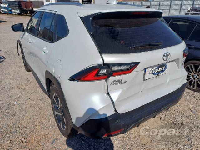 2026 TOYOTA Yaris Cross 