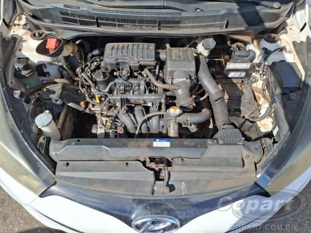 2015 HYUNDAI HB20 