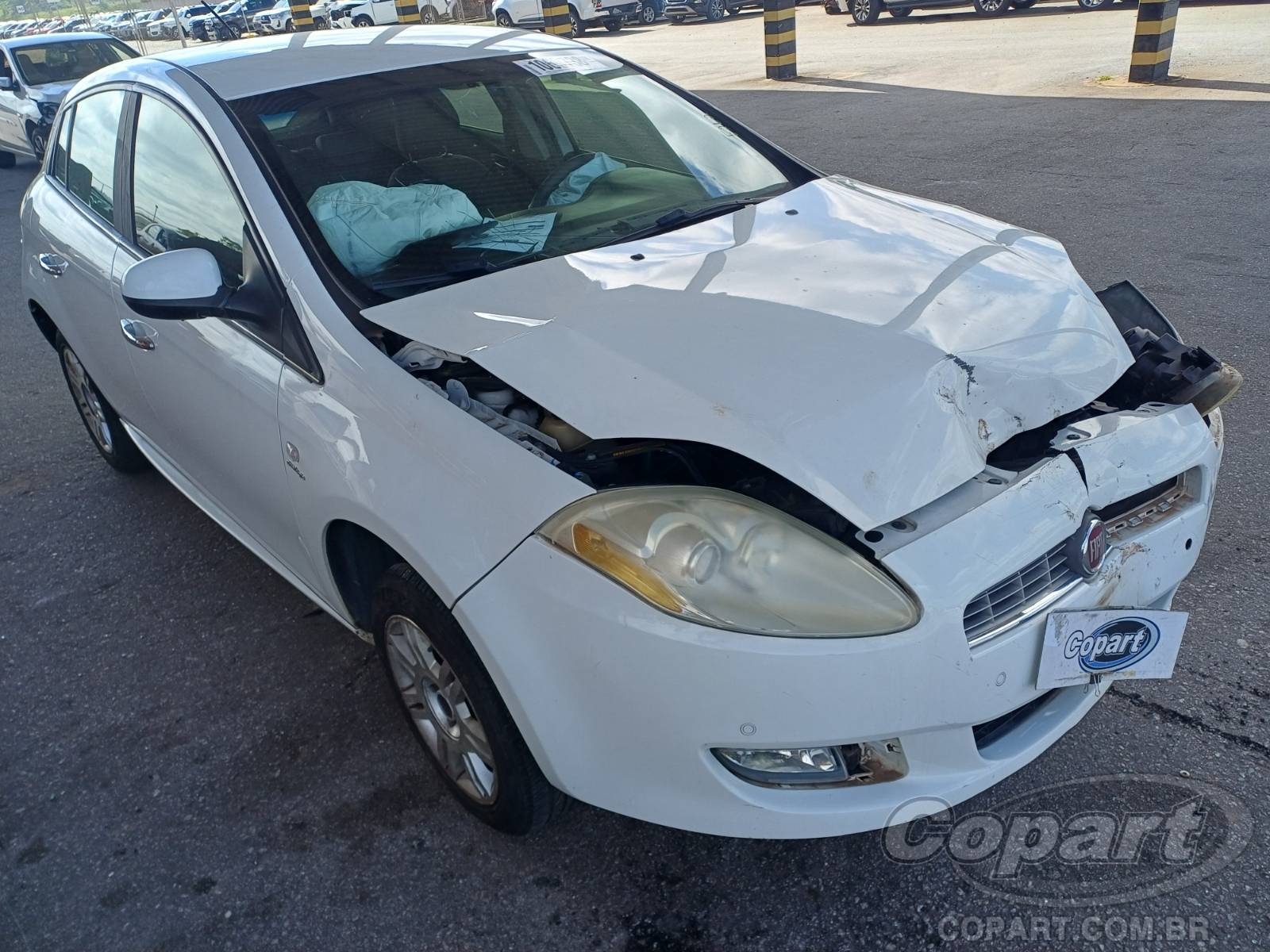 Veículo Fiat Bravo 2012 FIAT BRAVO Essence Dualogic 1.8 16V E.torQ 2012 em leilão