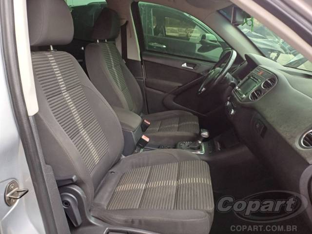 2010 VOLKSWAGEN TIGUAN 