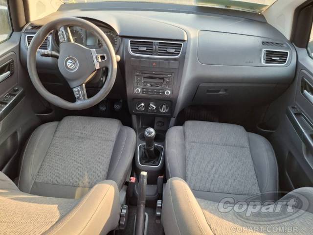 2013 VOLKSWAGEN FOX 