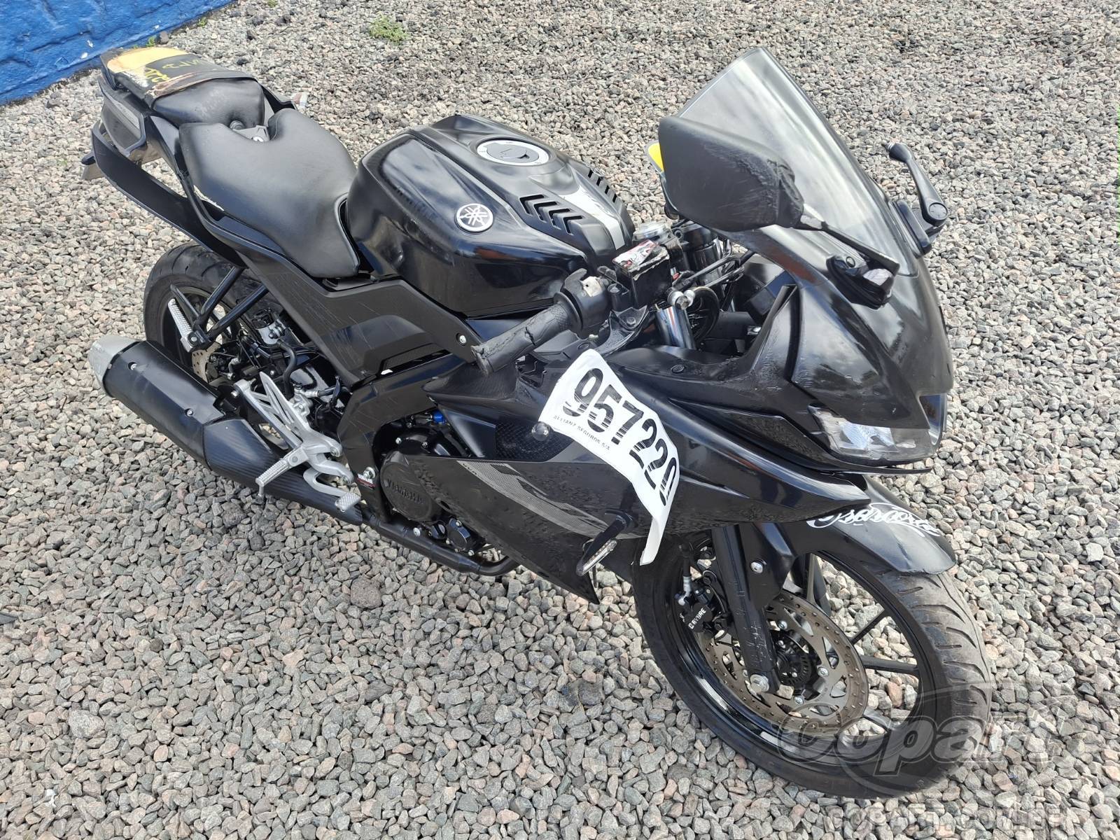 Veículo YAMAHA YZF Yamaha YZF R15 155 ABS 2024 Pequena Monta 2024 em leilão