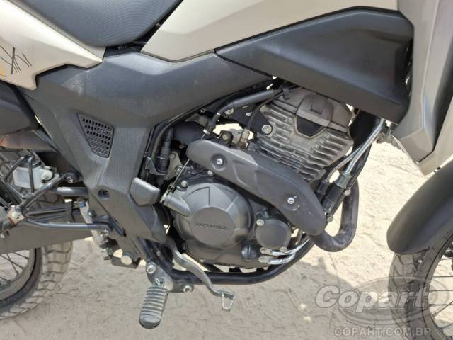 2025 HONDA XRE SAHARA 300 