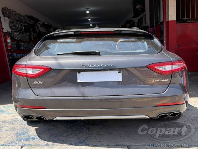 2017 MASERATI LEVANTE 