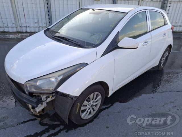2015 HYUNDAI HB20 