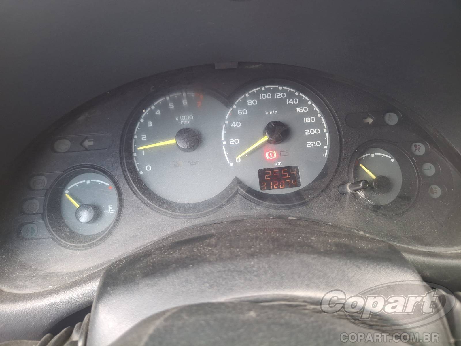 2004 CHEVROLET CORSA SEDAN — foto 8 de 10