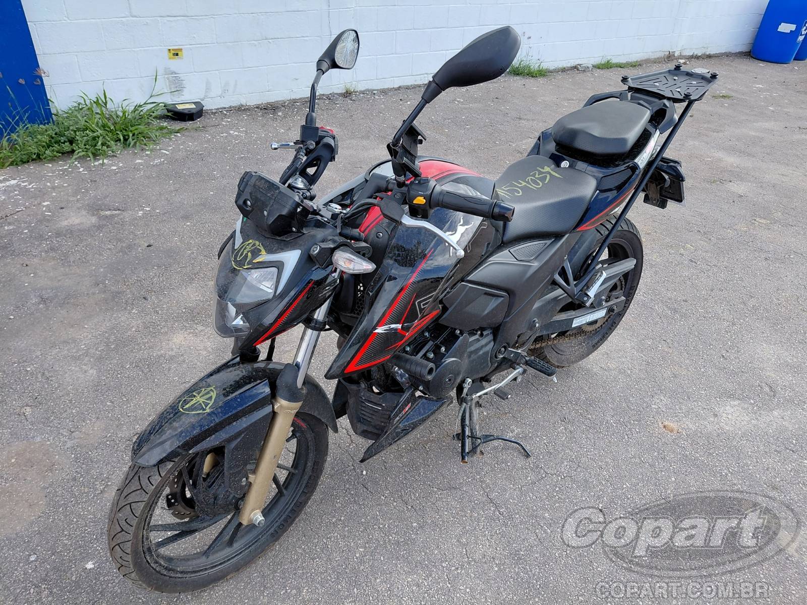 Foto 2: 2023 TVS APACHE