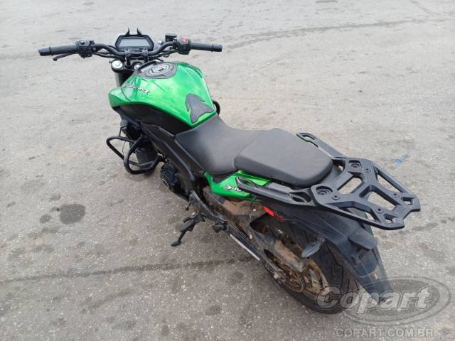 2025 BAJAJ DOMINAR 